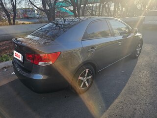2012 Kia Cerato 6-speed II, серый, 870000 рублей, вид 3