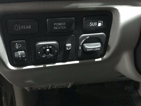 2007 Toyota Land Cruiser 100 Series Рестайлинг 2, чёрный, 2950000 рублей - вид 20