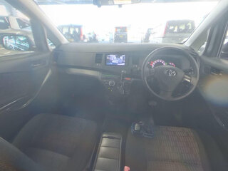 2011 Toyota ISis I Рестайлинг, чёрный, 1300000 рублей, вид 5