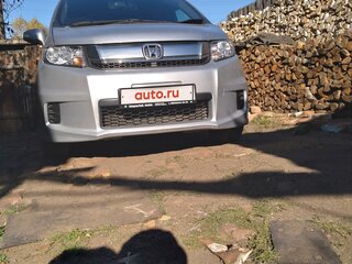 2015 Honda Freed Spike I Рестайлинг 2, серебристый, 1350000 рублей, вид 1
