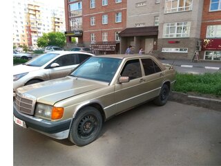 1985 Mercedes-Benz 190 (W201), золотистый, 550000 рублей, вид 1