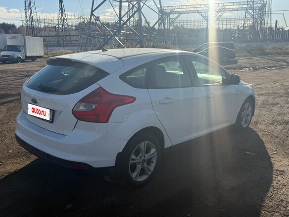 2015 Ford Focus III, белый, 650000 рублей - вид 3