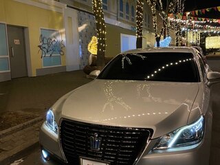 2015 Toyota Crown XIV (S210), серебристый, 2199999 рублей, вид 5