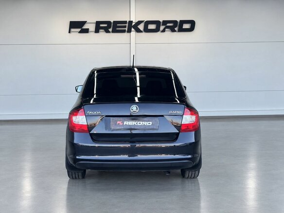 2014 Skoda Rapid I, чёрный, 1219000 рублей - вид 5