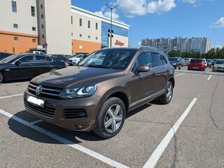 2012 Volkswagen Touareg II, коричневый, 1990000 рублей, вид 1