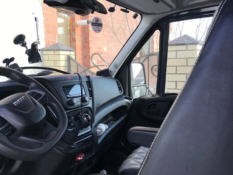 2021 Iveco Daily, серый, 4950000 рублей, вид 4