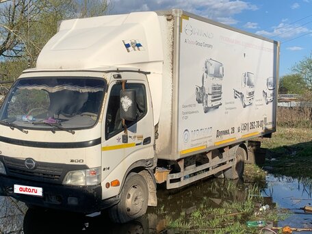 2011 Hino Series 300 (Dutro), белый, 1100000 рублей, вид 3