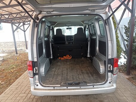 2012 Nissan NV200, серый, 1250000 рублей, вид 3