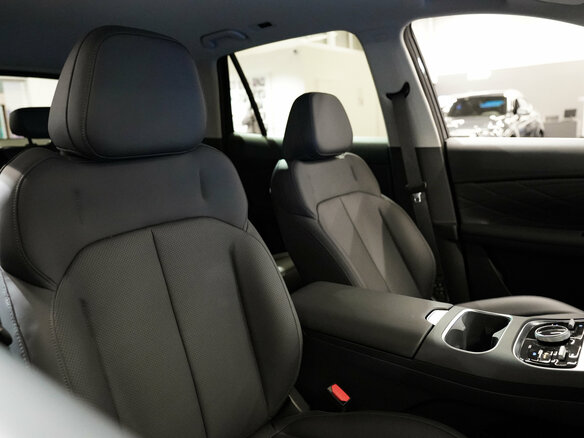 2026 Geely EX5 Гибрид EM-i, чёрный, 3669990 рублей - вид 16
