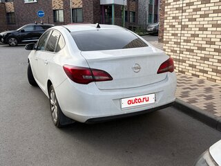 2013 Opel Astra J Рестайлинг, белый, 730000 рублей, вид 4