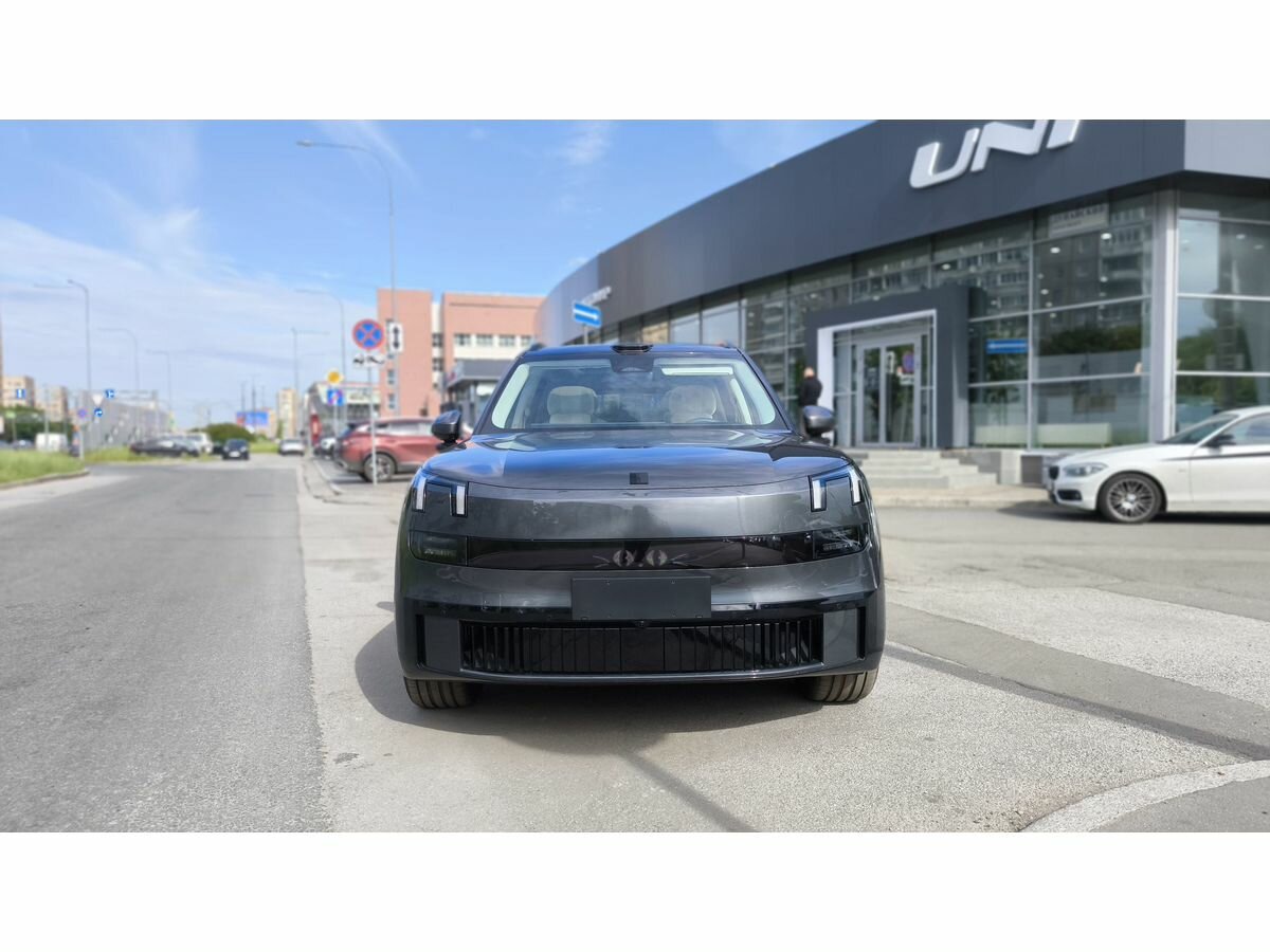 Открыть фотографии: Lynk & Co 900