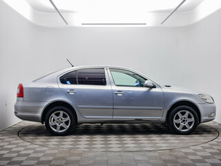 2011 Skoda Octavia II (A5) Рестайлинг, серебристый, 454000 рублей, вид 4