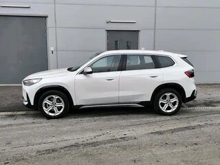 2025 BMW X1 Long 20Li sDrive III (U11/U12), белый, 3360000 рублей, вид 5