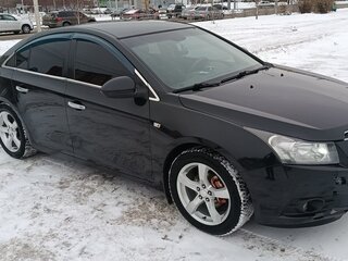 2010 Chevrolet Cruze I, чёрный, 550000 рублей, вид 2