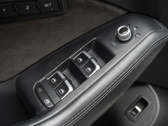 2015 Audi SQ5 I (8R), белый, 2490000 рублей - вид 25