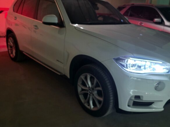 2014 BMW X5 30d III (F15), белый, 3400000 рублей - вид 23