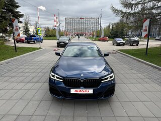 2020 BMW 5 серии 530i xDrive VII (G30/G31/G38) Рестайлинг, синий, 5490000 рублей, вид 2