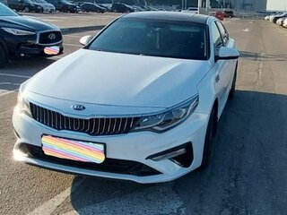 2019 Kia Optima IV Рестайлинг, белый, 1590000 рублей, вид 1