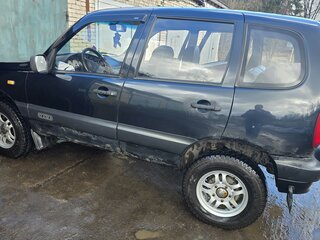 2006 Chevrolet Niva I, чёрный, 190000 рублей, вид 2