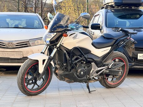2014 Honda NC 750S, белый, 515000 рублей, вид 2