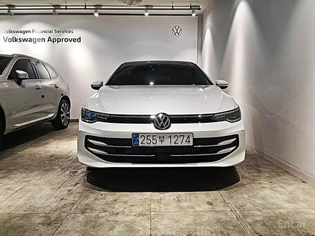2025 Volkswagen Golf VIII Рестайлинг, белый, 3400000 рублей, вид 2