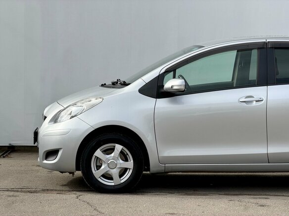 2009 Toyota Vitz II (XP90), серый - вид 7