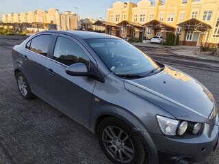2014 Chevrolet Aveo II, серый, 750000 рублей, вид 4