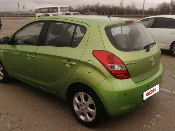 2010 Hyundai i20 I, зелёный, 590000 рублей - вид 4