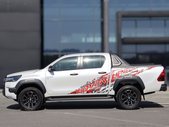 2026 Toyota Hilux VIII Рестайлинг 2, белый - вид 3