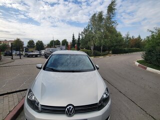 2011 Volkswagen Golf VI, серебристый, 660000 рублей, вид 2