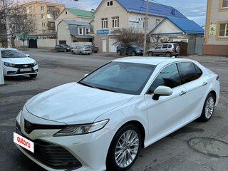 2021 Toyota Camry VIII (XV70), белый, 3700000 рублей, вид 1