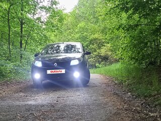 2011 Renault Sandero I, красный, 450000 рублей, вид 4