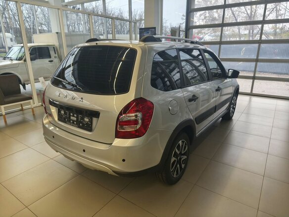 2026 Lada (ВАЗ) Granta Cross I Рестайлинг, серебристый - вид 10