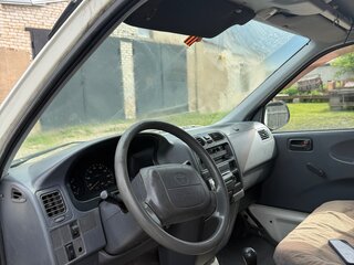 2000 Toyota HiAce XH10, бежевый, 370000 рублей, вид 4