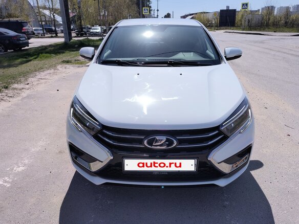 2023 Lada (ВАЗ) Vesta I Рестайлинг (NG), белый, 1543000 рублей - вид 1