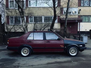 1989 Volkswagen Jetta II, красный, 195000 рублей, вид 2