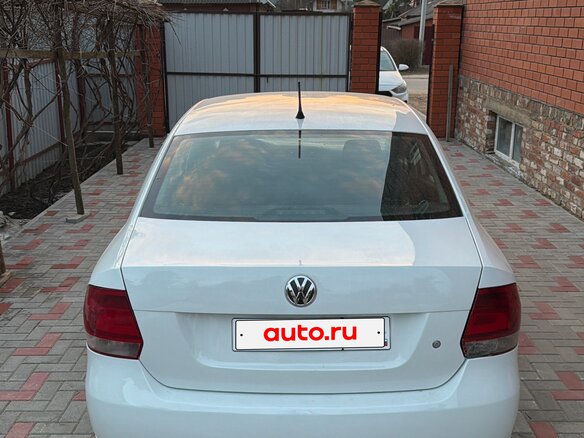 2013 Volkswagen Polo V, белый, 500000 рублей - вид 5