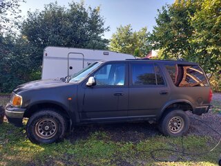 2001 Ford Expedition I, чёрный, 750000 рублей, вид 4