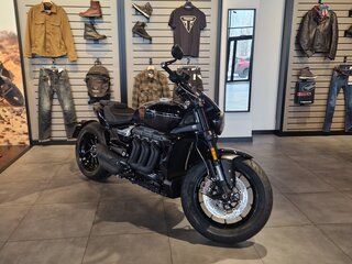 2025 Triumph Rocket III, чёрный, 3890000 рублей, вид 4