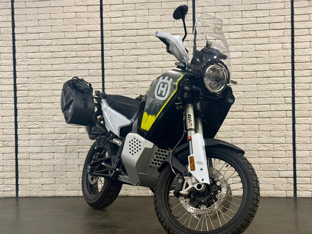 2026 Husqvarna Norden 901, серый, 1800000 рублей, вид 5