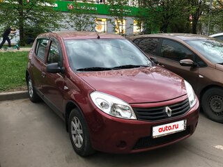 2011 Renault Sandero I, красный, 740000 рублей, вид 2