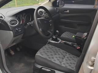 2008 Ford Focus II Рестайлинг, серебристый, 480000 рублей, вид 5