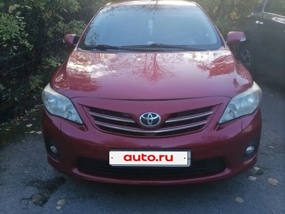 2011 Toyota Corolla X (E140, E150) Рестайлинг, пурпурный, 1099000 рублей - вид 2