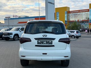 2013 Infiniti QX56 II, белый, 2650000 рублей, вид 4