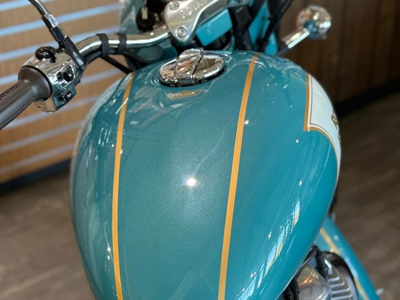 2026 Royal Enfield Classic 650, зелёный, 713000 рублей - вид 20