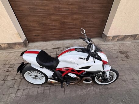 2013 Ducati Diavel, белый, 850000 рублей, вид 4