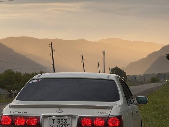 2001 Toyota Crown XI (S170), белый, 1000000 рублей - вид 8