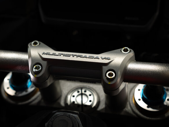 2026 Ducati Multistrada V4, красный, 3690000 рублей - вид 6