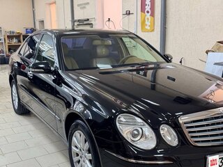 2007 Mercedes-Benz E-Класс 230 III (W211, S211) Рестайлинг, чёрный, 1600000 рублей, вид 4
