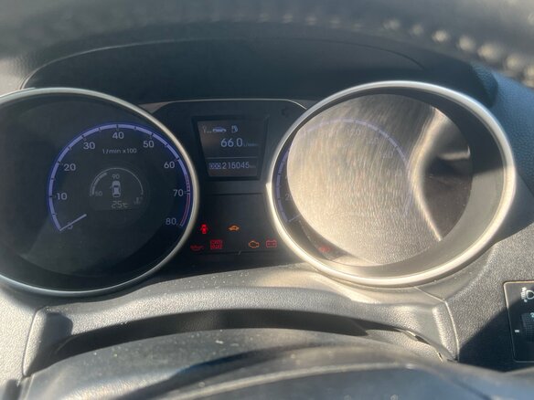 2011 Hyundai ix35 I, серебристый, 995000 рублей - вид 8